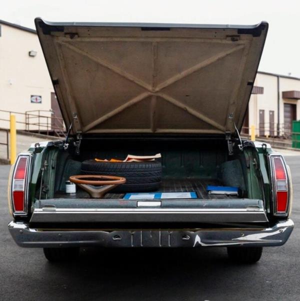 Ford Ranchero Country Squire 10